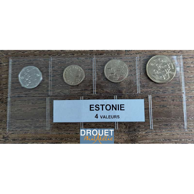 4 Pièces De Monnaie Différentes